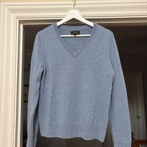Quince Mongolian Cashmere V-Neck Sweater - Women's Medium